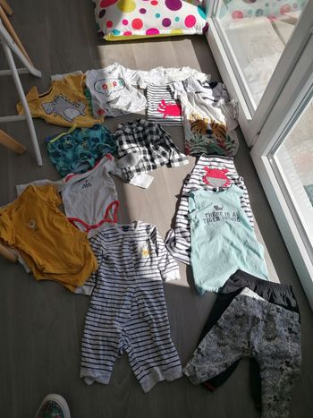 Lot 12 mois vêtement garçon