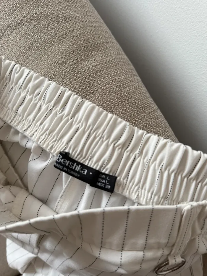 Short à rayures L/40 Bershka - photo numéro 3