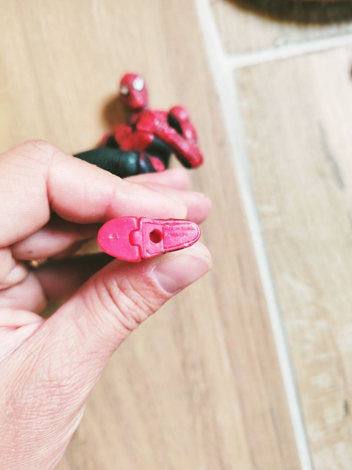 🦟 Spider-man figurine Avengers marvel super poseable année 2004 marque Toy biz - photo numéro 7