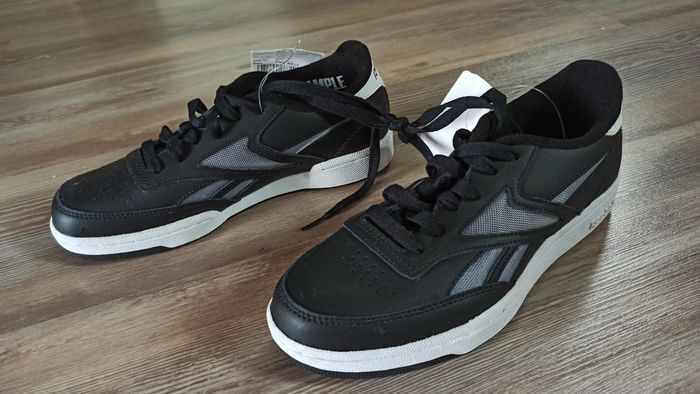 Baskets Reebok garçon neuve 35 - photo numéro 2