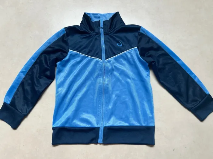 Veste de sport garçon taille 4 ans tex