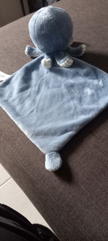 Doudou pieuvre bleue