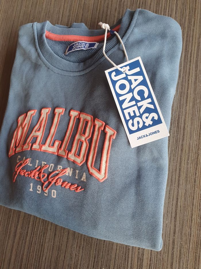 Très joli sweat Jack & Jones Junior 🦋 - photo numéro 2