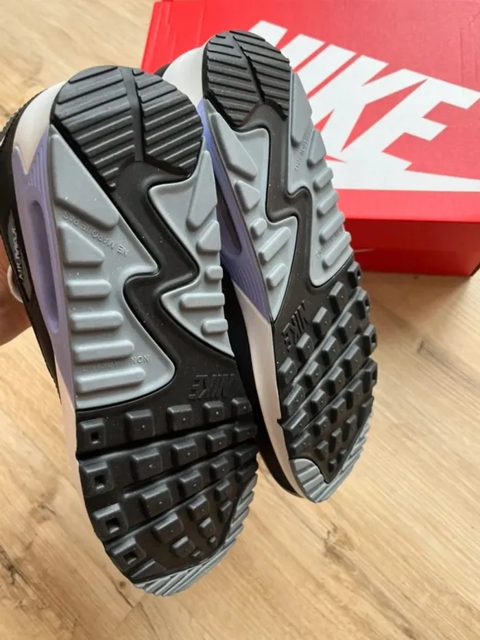 Nike Air Max 90 Leather White Black Violet 40 - photo numéro 4