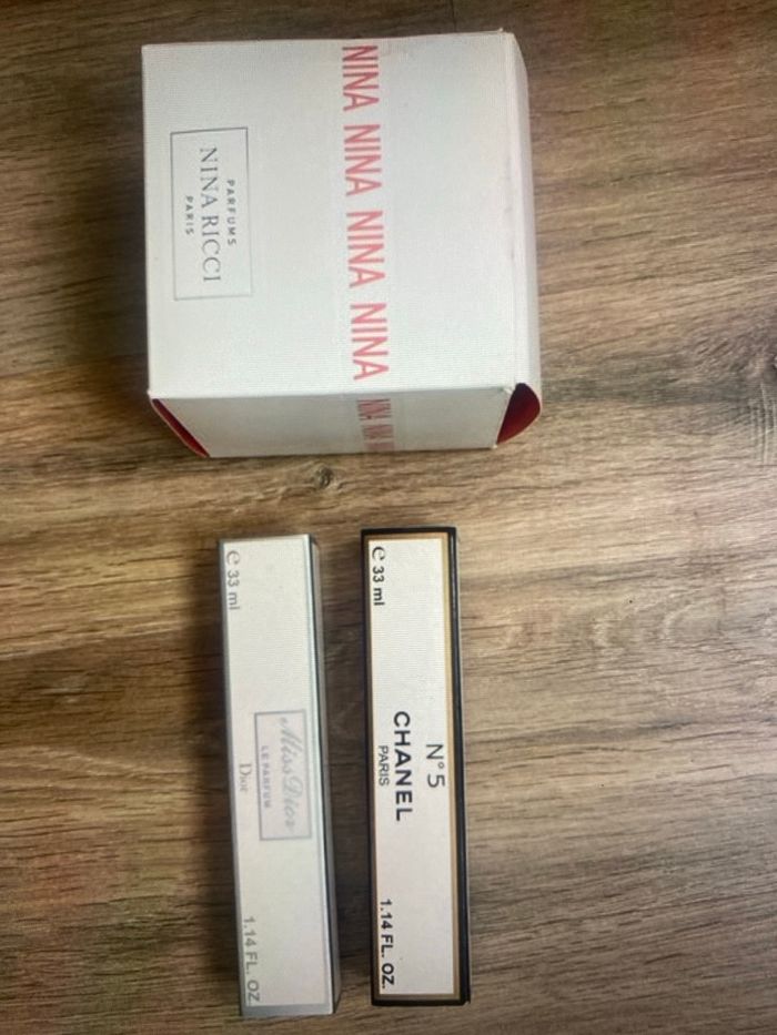 Lot pour les collectionneurs bouteille de parfum vide + boîte - photo numéro 2