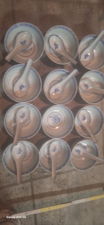 Lot bols et cuillere chinois