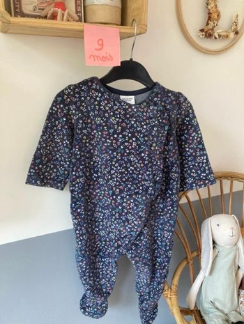 Pyjama fille une pièce velours bleu marine fleuri TAO