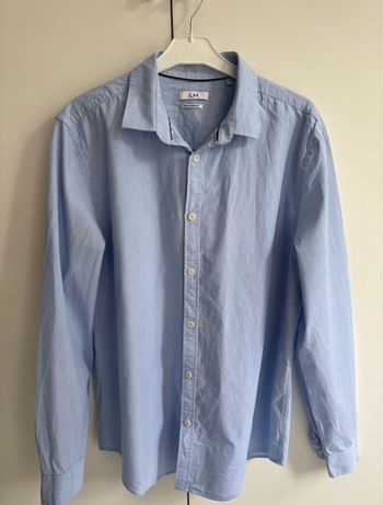 Chemise unie coupe droite