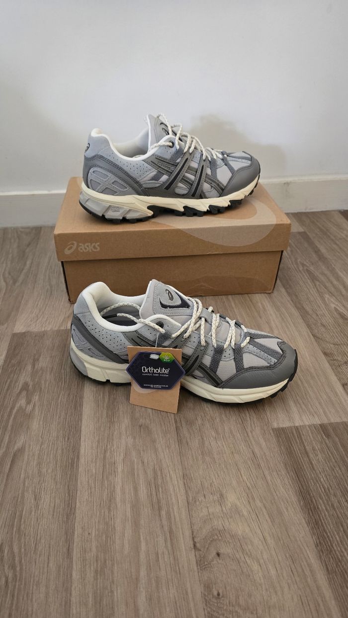 Baskets Asics Gel-Sonoma – pointure 39 – neuves avec étiquette - photo numéro 6