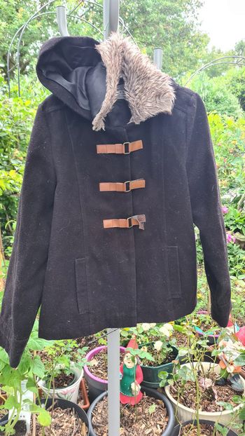Manteau façon cape avec capuche 14 ans