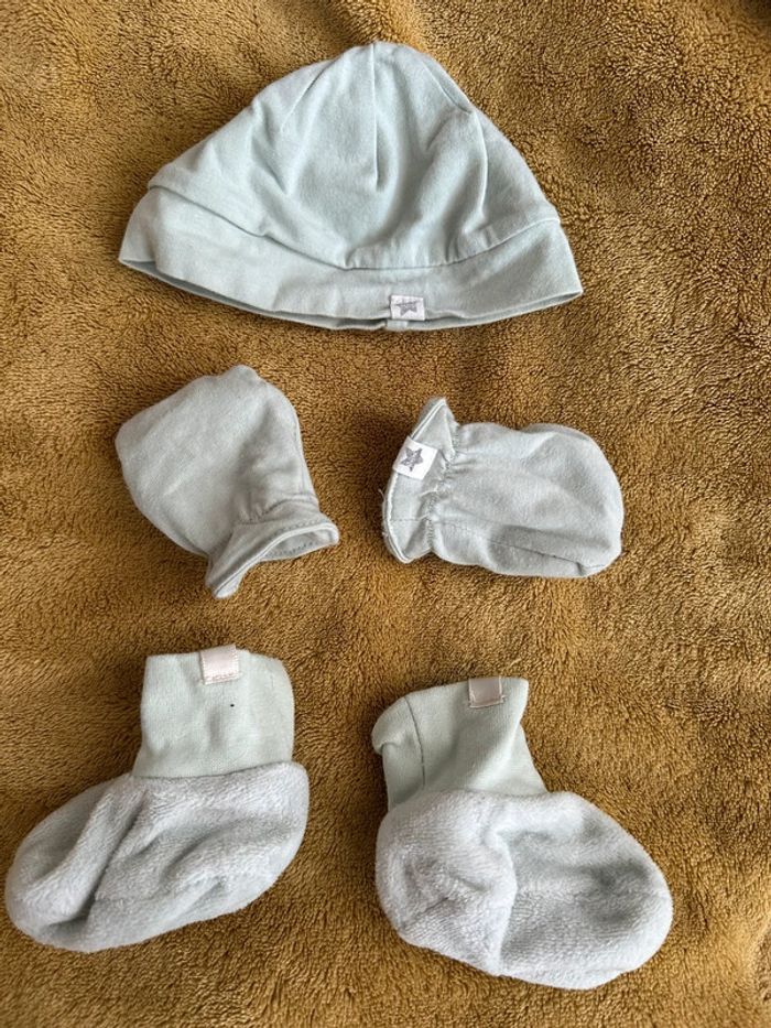 Ensemble bonnet moufles et chaussons orchestra naissance