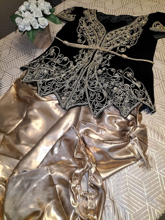 Tenu traditionnel karakou Algérois - photo numéro 2