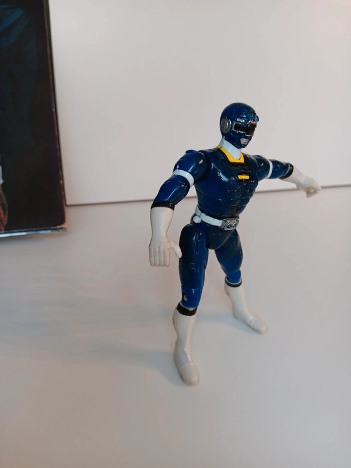 Figurine vintage Power Rangers Turbo bleu Bandai 1997 taille 14cm - photo numéro 2