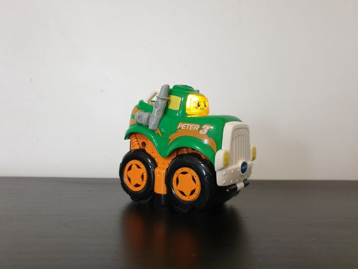 Tut tut bolide Push&Go "Peter, super cascadeur" VTech - photo numéro 2