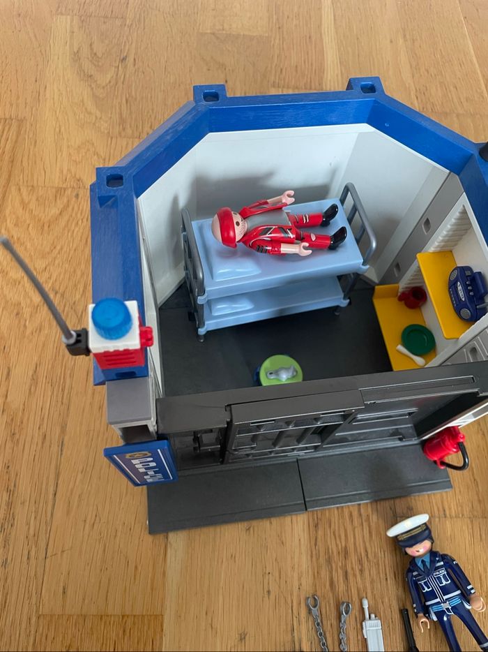 Playmobil commissariat police - photo numéro 3