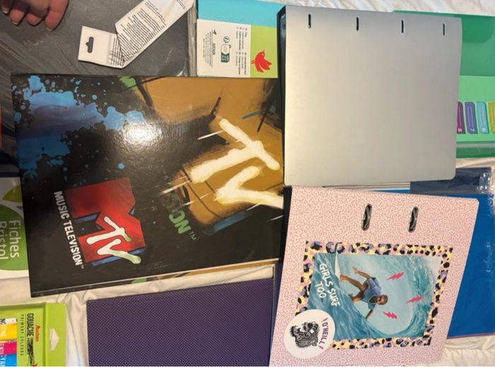 Fournitures scolaires - photo numéro 8