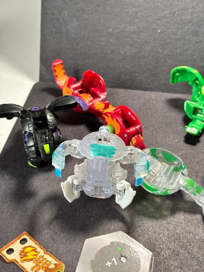 Lot de bakugan et accessoires - photo numéro 5