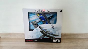 Avion radiocommandé Flybotic Bi-Wing Evo 