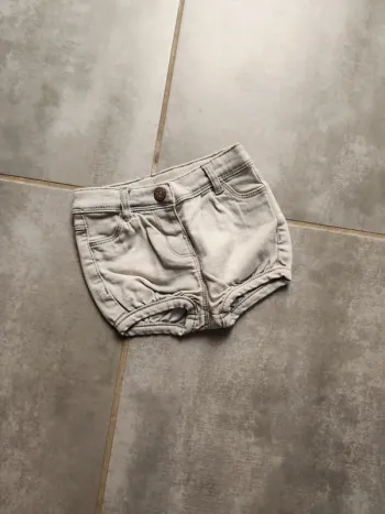 Short tape a l œil 6 mois