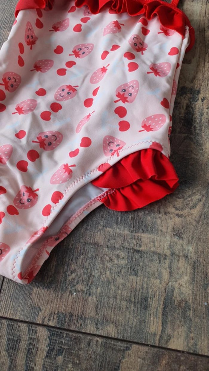 Maillot de bain u tout petit 12 mois en très bon état - photo numéro 2