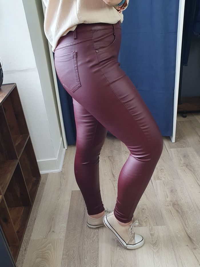Pantalon simili cuir Séville prune Taille 44 - photo numéro 3