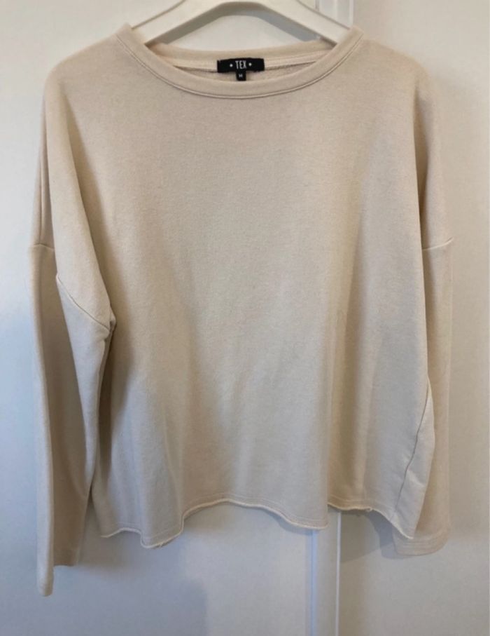 Sweat-shirt beige avec col rond