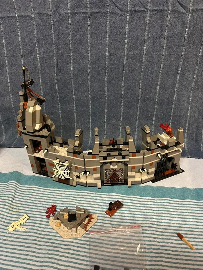 Lego The Hobbit La Bataille de Dol Guldur 79014 Sans figurine - photo numéro 4