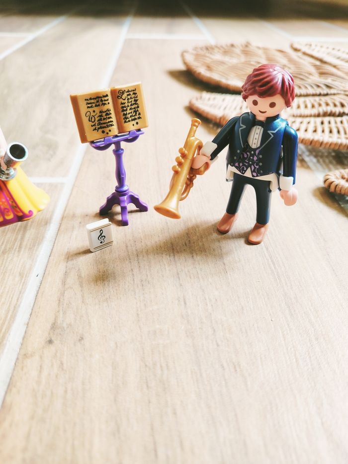 👑Playmobil lot figurines/personnages couple royale musiciens et accessoires - photo numéro 3