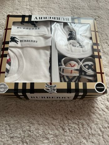 Ensemble 5 pieces bebe naissance 6 mois neuf