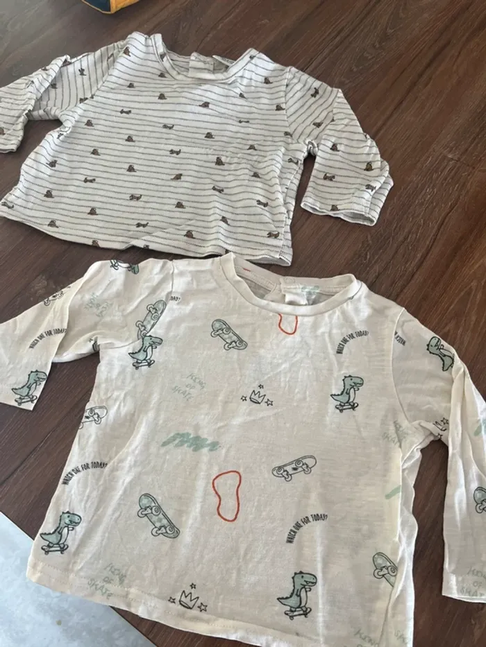 Lot de 2 tee-shirts 12 mois - photo numéro 2