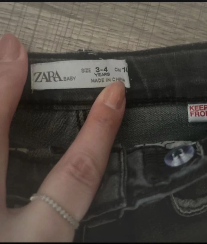 Jeans skinny fille Zara 3/4 ans - photo numéro 2