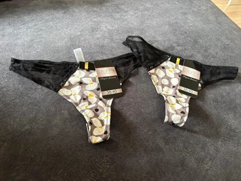 Lot de 2 string en dentelles fleuris neuf steffy