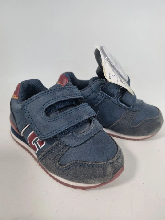 Basket taille 21