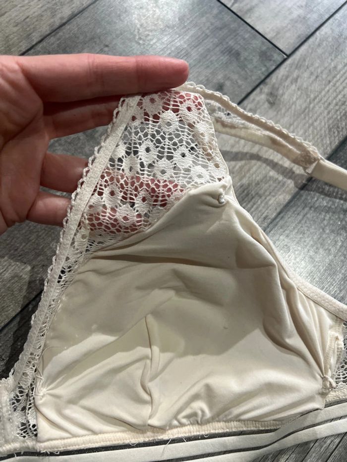 Soutien gorge - photo numéro 5