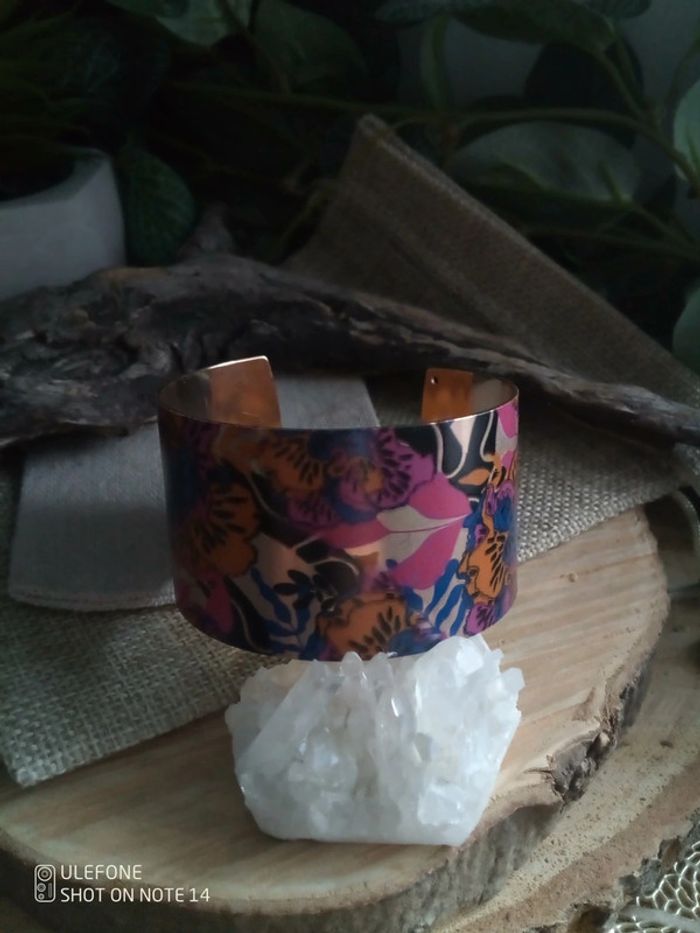 Bracelet bohème doré et fleurs