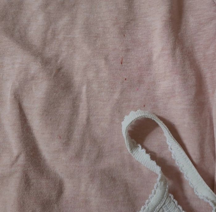 Lot vêtements fille 5ans robe tee-shirts pyjama - photo numéro 6