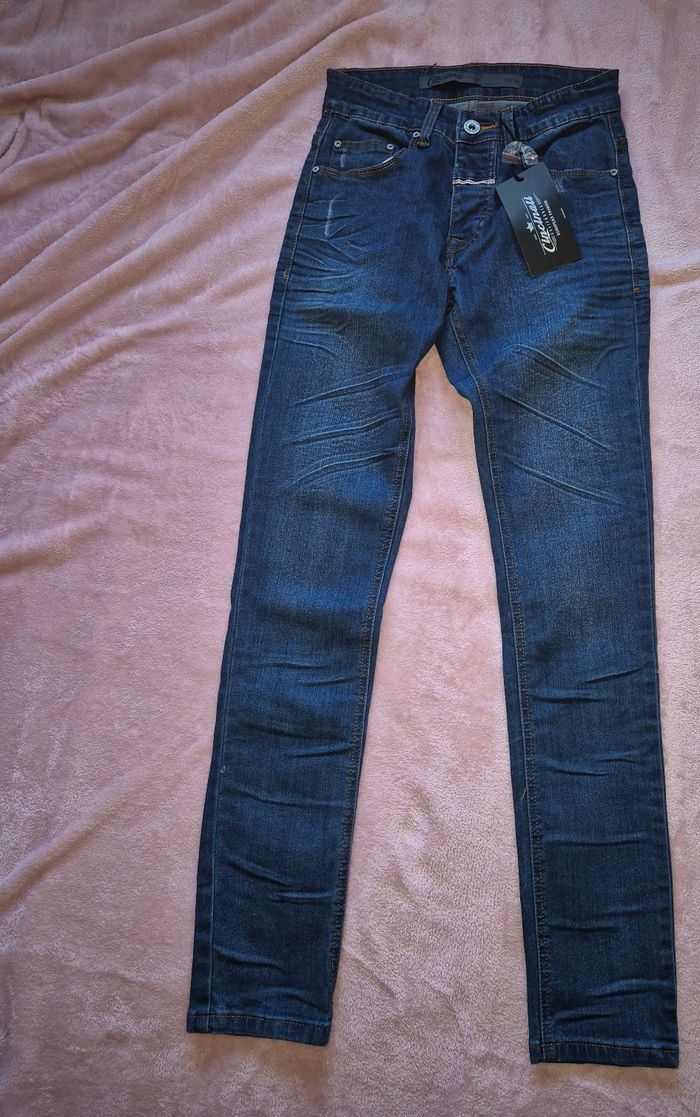 Jean bleu foncé - photo numéro 2