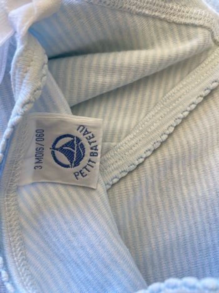 Lot vêtements bébé unisexe garçon ou fille bodies et pyjamas taille 3 mois - photo numéro 5