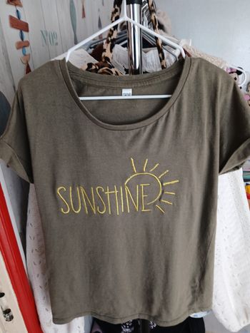 T-shirts fille kaki et dore