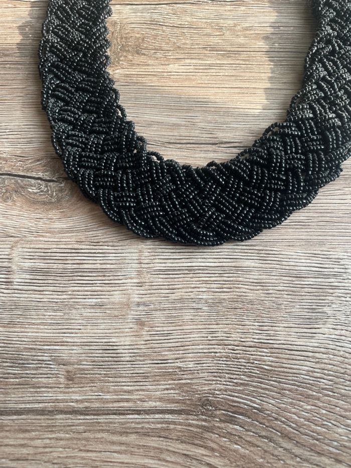 Collier tresser en perle noir - photo numéro 2