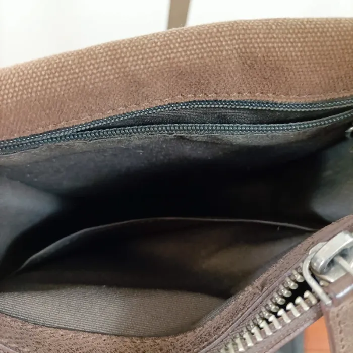 Sac bandoulière marron Lancaster Paris effet cuir vintage zippé compact unisexe A1259 - photo numéro 5