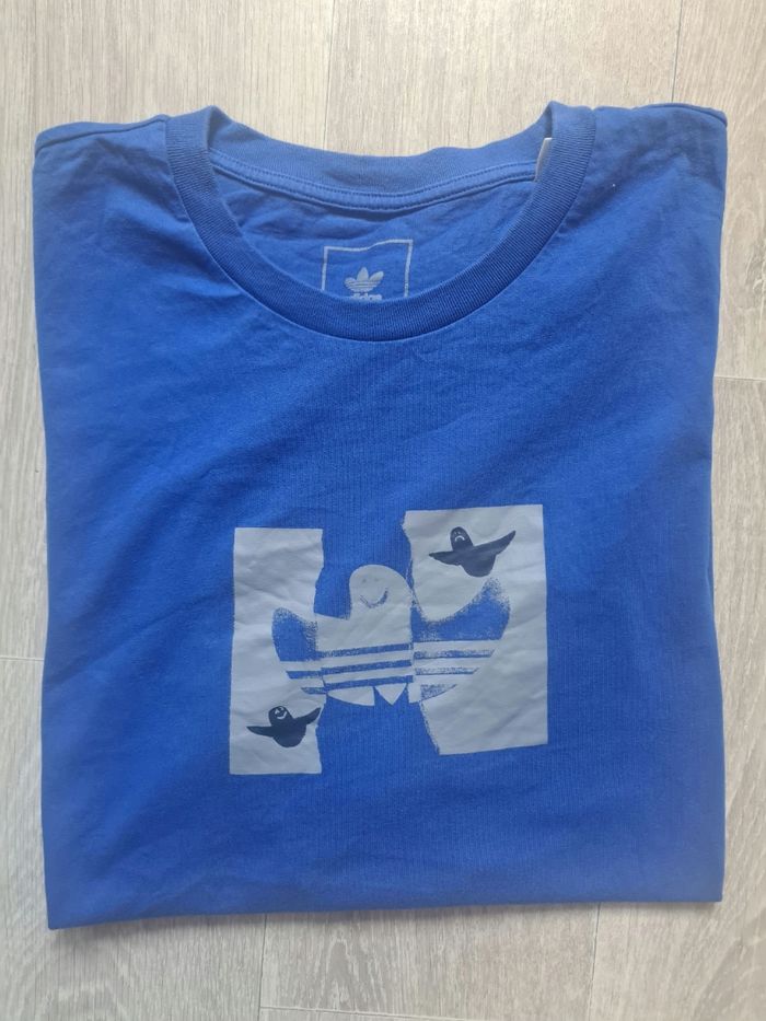 T-shirt adidas bleu fantôme logo graphique taille xl vintage rare bon état