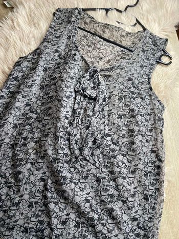 Débardeur transparent gris motif fleurs avec nœud décolleté Taille L / 40