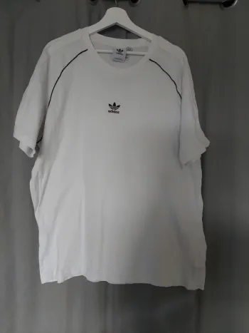 T-shirt Adidas blanc logo noir – Taille XL – 100% coton