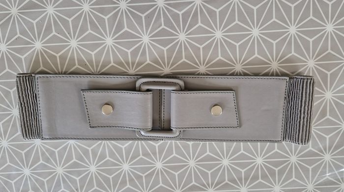 Ceinture de taille grise 70cm