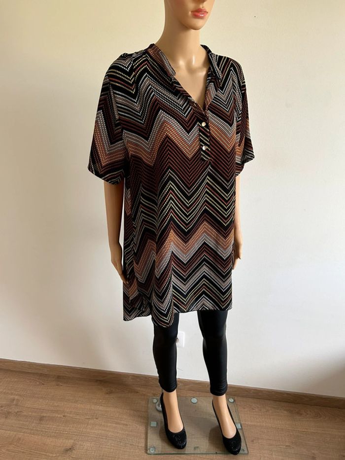 Blouse multicolore à manches courtes New Collection taille unique jamais portée (taille grand) - photo numéro 4