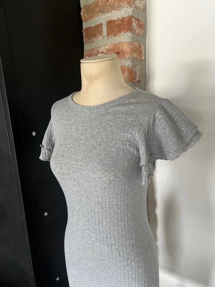 Robe moulante - photo numéro 2