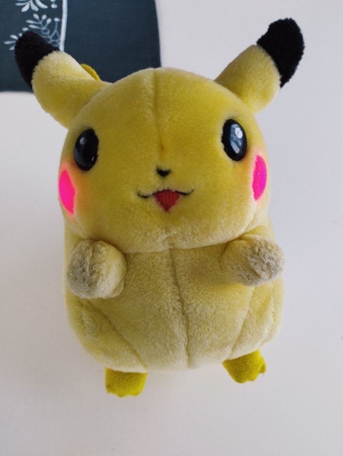 Peluche pokémon Pikachu - photo numéro 6