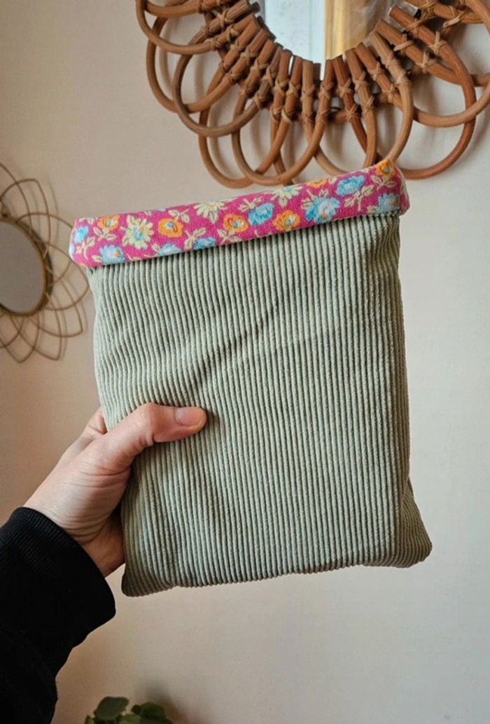 Pochette de livre velours côtelé