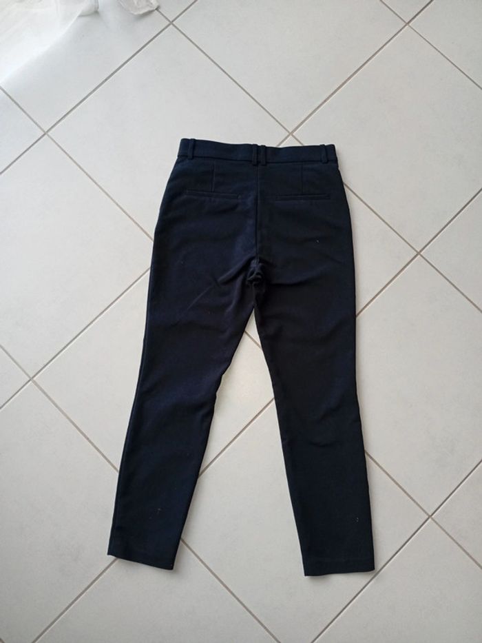 H&M - Pantalon style Chino. Bleu Marine avec poches - photo numéro 2